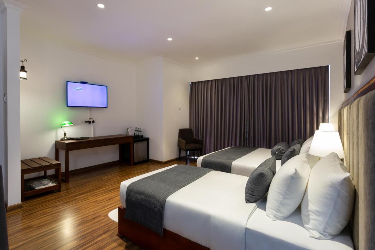 Hotel Grand Turf Nuwara Eliya Bagian luar foto