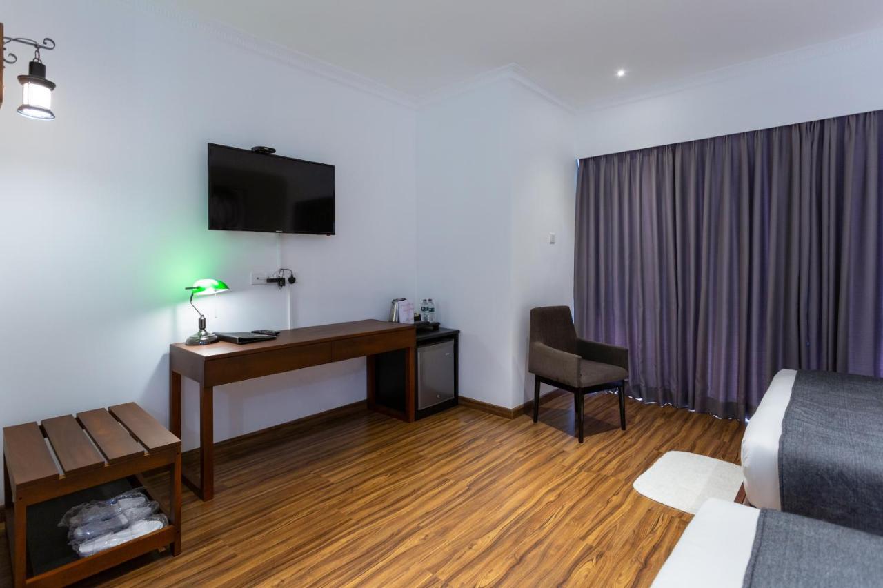 Hotel Grand Turf Nuwara Eliya Bagian luar foto